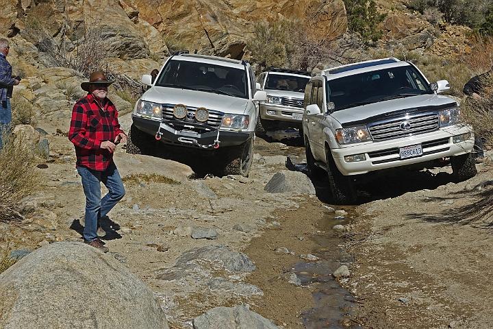 LandCruiserRockClimbing1688 (1)